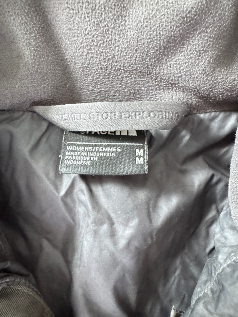 The North Face Women's Gray Quilted Hooded Puffer Coat - Picture 3 of 7